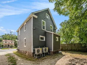 1 Bed Apt-Utilities & Laundry Included-Pets OK - Image 2