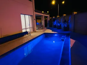 Stunning & luxurious 2-Storey, 4 bedrooms 4 beds - Image 2