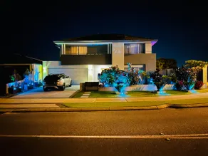 Stunning & luxurious 2-Storey, 4 bedrooms 4 beds - Image 3