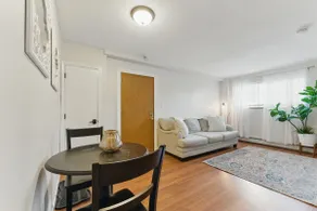 Central 1BR Apt 10 mins to BOS & Airport, Near Bus - Image 3