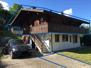 Chalet: upper apartment, views, parking - Image 2
