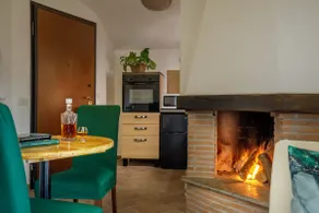 Attic + private Jacuzzi + Parking & Breakfast! - Image 4