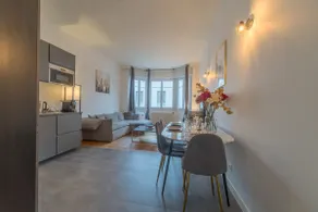 Saint Georges Suite | chic & cozy | Golden Triangle - Image 5