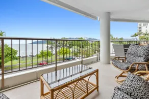 Aquarius Esplanade Retreat - Image 2