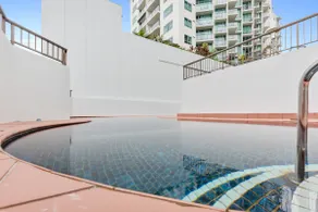Aquarius Esplanade Retreat - Image 3