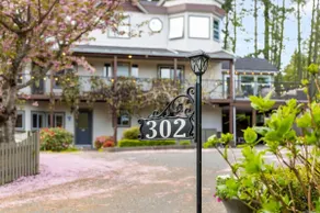 Charming contemporary suite in Ladysmith BC - Image 5