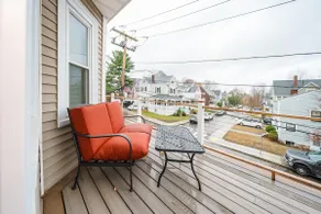 Comfy 5 BedRoom Retreat • 5-Min Walk to Train - Image 4