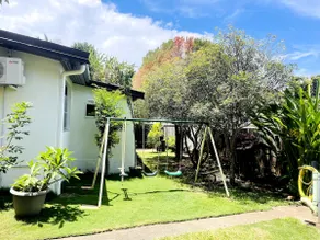 Peaceful house, close to hospital, garden - Image 3