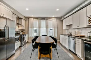Modern Fishtown 2BR/2.5BR w/Parking and Roofdeck! - Image 4