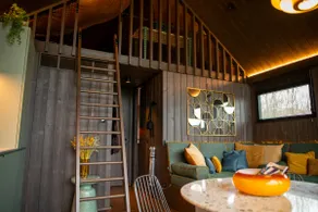Inarden Yellowstone Cabin - Image 3