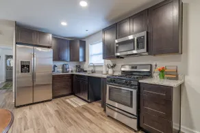 2BD Oasis Near Battery & SixFlags! - Image 2