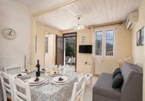 Eva's Family Cottage in Makryotika Village! - Image 4