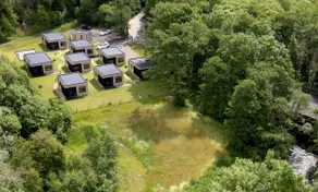 Highland Cow Lodge - 1 Bedroom Wheelchair Access - Image 3