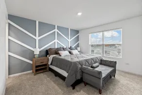 Luxury Townhome in Tinley Park Near Shops & Train - Image 4