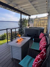Canal Waterfront Escape HotTub, FireTable & Kayaks - Image 2