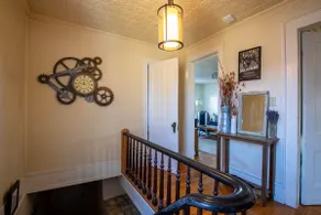 The Haven: A Spacious Downtown Victorian Apartment - Image 3