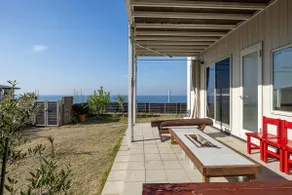 8-minute walk to the beach! Pet friendly, BBQ available / Private rental / Room only / Up to 7 people - Image 3