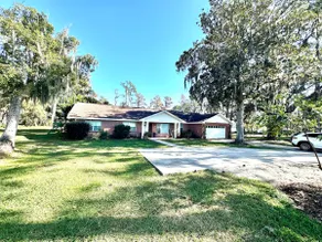 Peaceful Lakefront Home! - Image 2