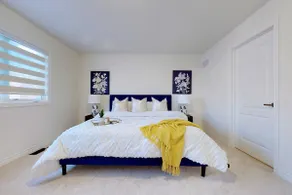Luxury 4BR Retreat ~ By Lake Simcoe ~ Full Privacy - Image 5