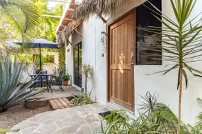 Casitas Estrella | Pet-Friendly Garden Casita w/AC - Image 4