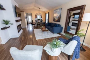 Artistic Oasis in Red Deer - Image 5