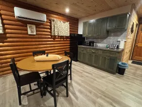 The Wildlife Log Cabin - Image 5