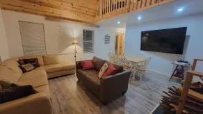 Cozy Woman Lake Woodland Cabin - Image 3