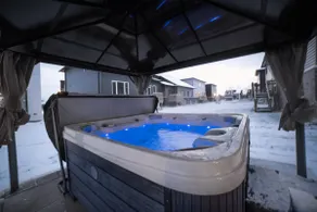 Sunbank Escape With Hot Tub & Game Room - Image 3