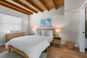 Beachside Bliss Apt#1 1Bed / 1B - Image 2