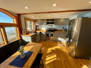 Lakefront House on Pleasant Lake - Pet Friendly - Image 5