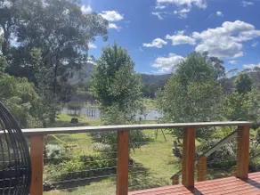 Brewery Lake House - sleeps 8 - Image 3
