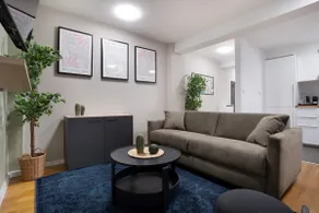 Deluxe 1-Bedroom apartment with terrace*home2share - Image 4