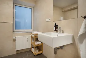 Deluxe 1-Bedroom apartment with terrace*home2share - Image 5