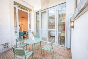 Cozy 2-bedroom apartment in the heart of Avignon - Image 4