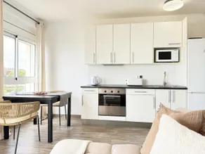 GAVA 2 BEACHFRONT PENTHOUSE - Image 4