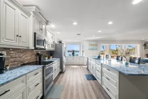 Luxury Hideaway | Lakefront | Mini Golf + More! - Image 3