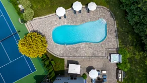 5BR Hamptons | Tennis, Pool & Hot Tub | Beach - Image 2