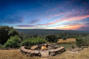 *NEW* Black Horse Lodge - Image 5