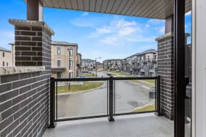 Modern Home With Parking Near Canada's Wonderland! - Image 5