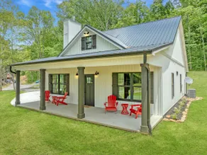 Private River * Hot Tub*Fire Pit*Fishing*10 Acres - Image 4
