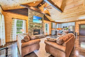 Private River * Hot Tub*Fire Pit*Fishing*10 Acres - Image 2