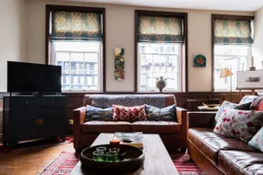Luxury Spacious Townhouse on Wyle Cop - Image 2