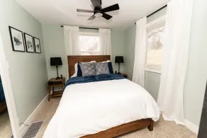 Newly Renovated Gem close to Casino! - Image 2