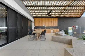 3B Villa in Central Hope Island - Image 5