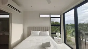 3B Villa in Central Hope Island - Image 4