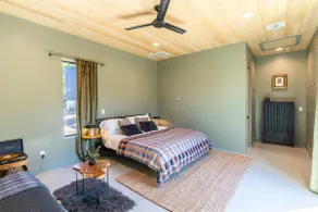 Modern Hill Country Guest House - Image 3