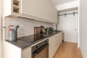 Lovely 1-bedroom Apt in the Heart of Stockbridge - Image 5