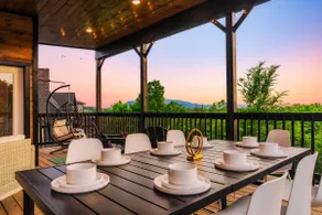Brand New Sunset Cabin with Hot Tub! Amazing View! - Image 4