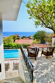 Art Blue Residence - Sea View Apartment - Image 2