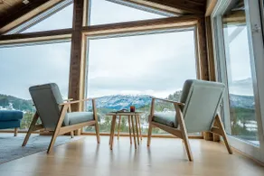 Panoramic cabin with jacuzzi - Image 4